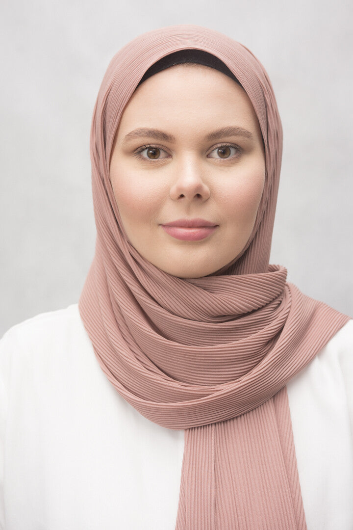 NUDE | SZYFONOWA CHUSTA PLISOWANA